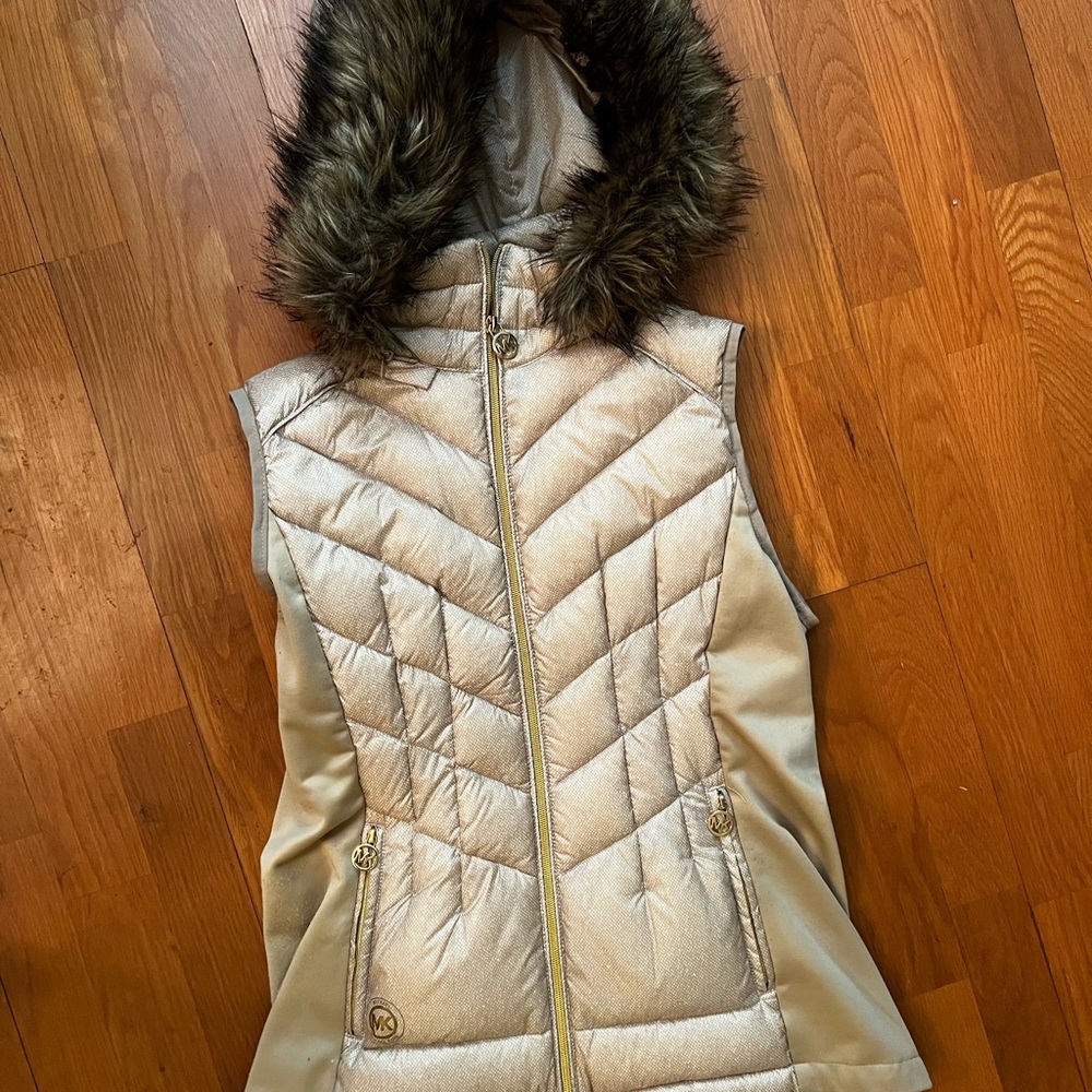 Michael Kors quilted Vest w/Fur Hood